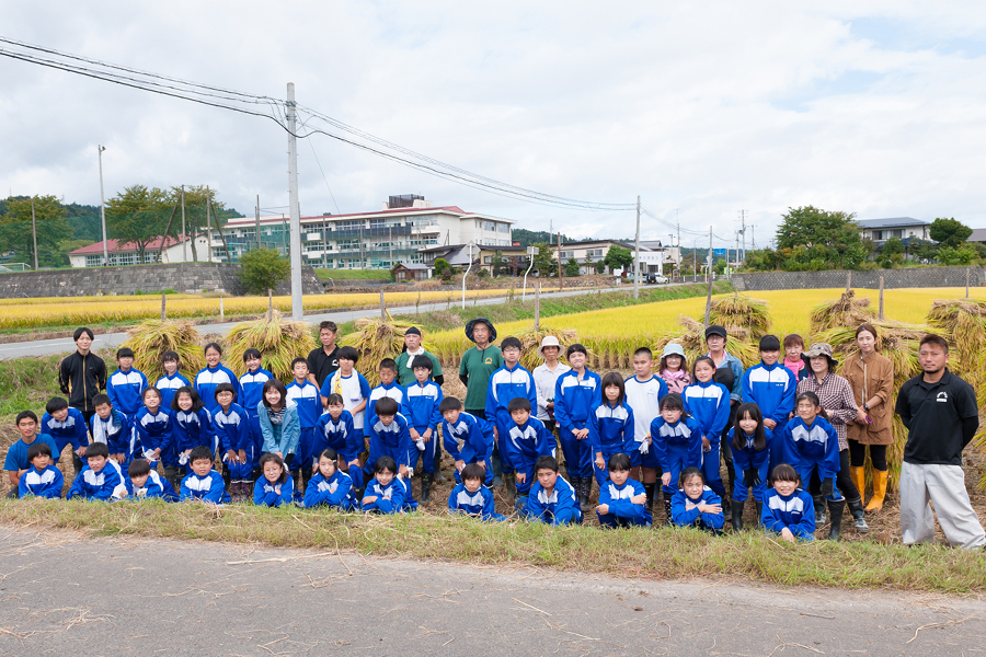 2021年度 稲刈り体験学習を行いました